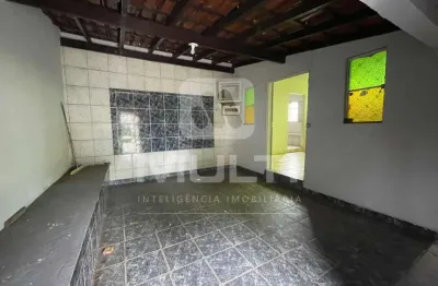 Casa com 3 quartos à venda no Buritis, Uberlândia 
