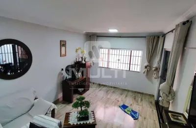 Casa com 3 quartos à venda no Jardim Patrícia, Uberlândia 