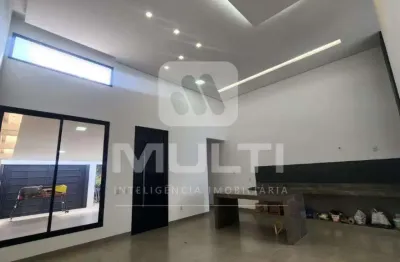 Casa com 2 quartos à venda na Cidade Jardim, Uberlândia 