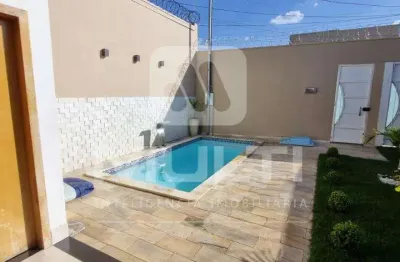 Casa com 3 quartos à venda no Jardim Patrícia, Uberlândia 