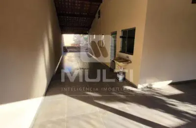 Casa com 3 quartos à venda no Jardim Europa, Uberlândia 