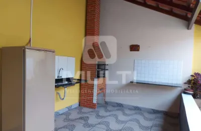 Casa com 3 quartos à venda no Mansour, Uberlândia 