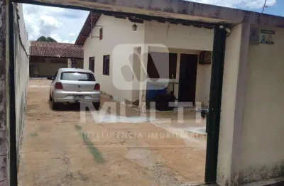 Casa com 3 quartos à venda no Conjunto Segismundo Pereira, Uberlândia 