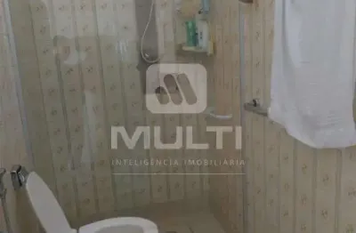 Casa com 3 quartos à venda no Centro, Uberlândia 