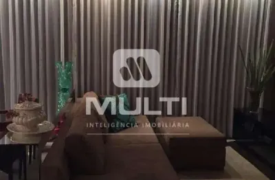Apartamento com 2 quartos à venda no Martins, Uberlândia 