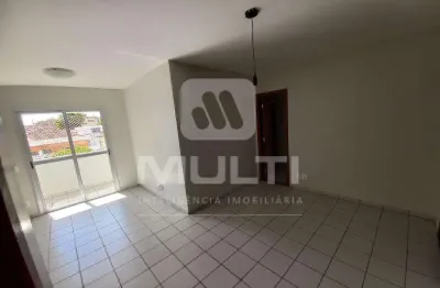 Apartamento com 3 quartos para alugar no Martins, Uberlândia 