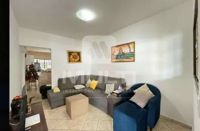 Casa com 4 quartos à venda no Pampulha, Uberlândia 
