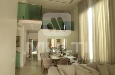 Casa em condomínio fechado com 4 quartos à venda no Granja Marileusa, Uberlândia 