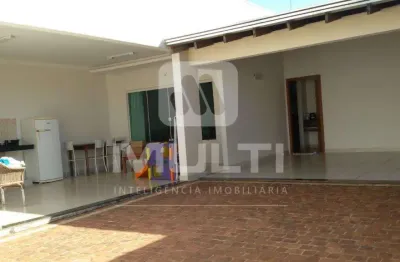 Casa com 3 quartos à venda no Nova Uberlândia, Uberlândia 
