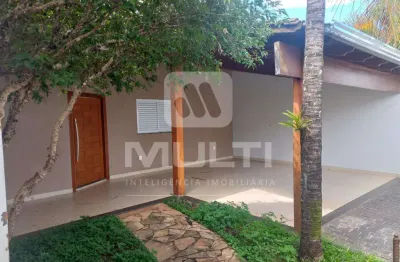 Casa com 5 quartos à venda em Granada, Uberlândia 