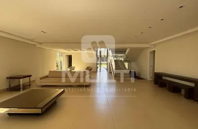 Casa em condomínio fechado com 4 quartos à venda no Morada da Colina, Uberlândia 