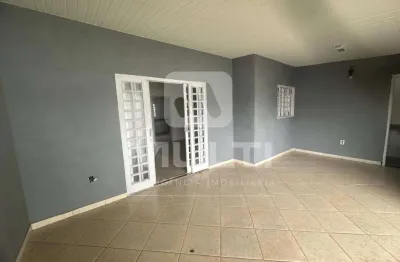 Casa com 3 quartos à venda no Cazeca, Uberlândia 