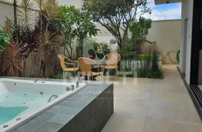 Casa em condomínio fechado com 3 quartos à venda em Varanda Sul, Uberlândia 