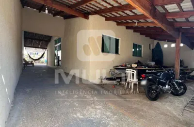 Casa com 3 quartos à venda em Laranjeiras, Uberlândia 