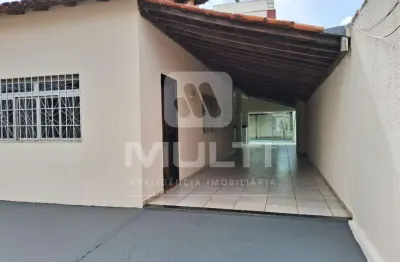 Casa com 4 quartos à venda no Santa Mônica, Uberlândia 