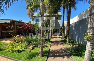 Casa com 3 quartos à venda na Cidade Jardim, Uberlândia 