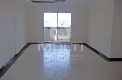 Apartamento com 4 quartos para alugar em Saraiva, Uberlândia 