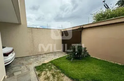 Casa comercial para alugar no Lidice, Uberlândia 