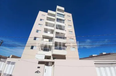 Apartamento com 2 quartos para alugar no Lidice, Uberlândia 