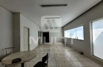 Casa comercial à venda no Centro, Uberlândia 