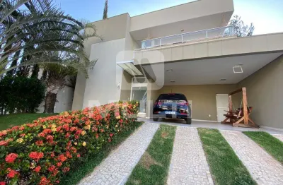 Casa em condomínio fechado com 4 quartos para alugar no Jardins Barcelona, Uberlândia 