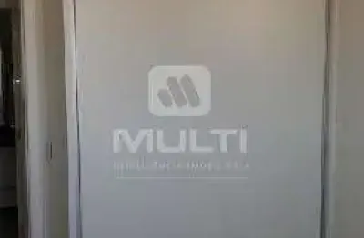 Apartamento com 3 quartos para alugar no Brasil, Uberlândia 