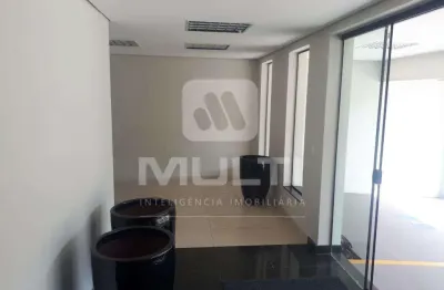 Prédio para alugar em Saraiva, Uberlândia 
