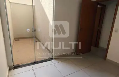 Apartamento com 2 quartos para alugar no Portal do Vale, Uberlândia 