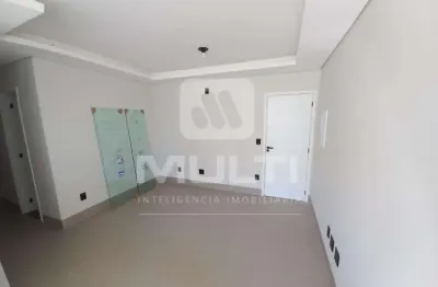 Apartamento com 2 quartos para alugar no Santa Mônica, Uberlândia 