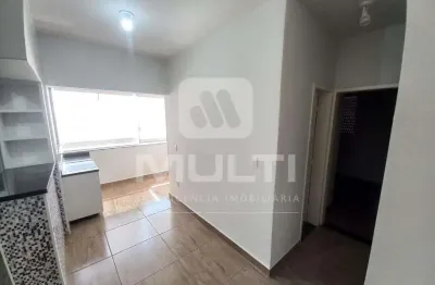 Apartamento com 2 quartos para alugar no Jardim Patrícia, Uberlândia 