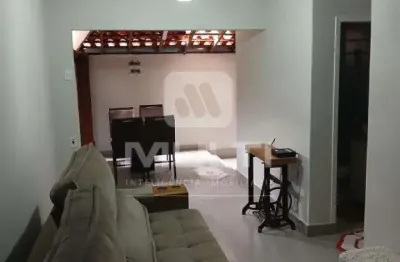 Apartamento com 2 quartos para alugar no Copacabana, Uberlândia 