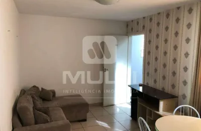Apartamento com 2 quartos para alugar no Martins, Uberlândia 