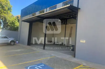 Barracão / Galpão / Depósito para alugar no Custódio Pereira, Uberlândia 