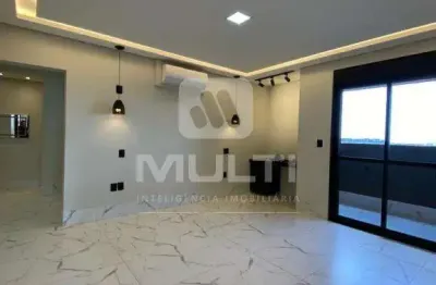 Cobertura com 3 quartos para alugar no Novo Mundo, Uberlândia 