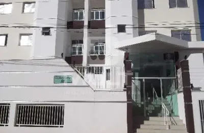 Apartamento com 3 quartos para alugar no Copacabana, Uberlândia 