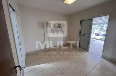 Casa com 3 quartos à venda no Jardim Karaíba, Uberlândia 
