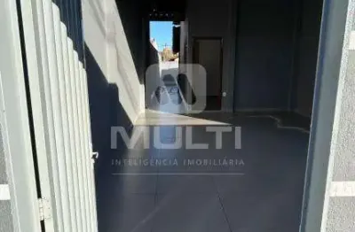 Casa com 3 quartos à venda no Jardim Holanda, Uberlândia 