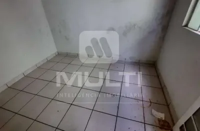 Casa com 3 quartos à venda no Residencial Gramado, Uberlândia 