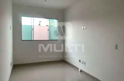 Apartamento com 2 quartos para alugar no Jardim Europa, Uberlândia 