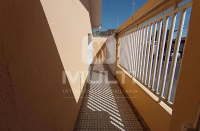 Casa com 4 quartos à venda no Presidente Roosevelt, Uberlândia 