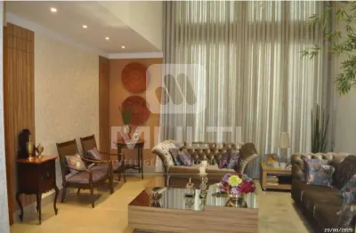 Casa com 3 quartos à venda no Vigilato Pereira, Uberlândia 