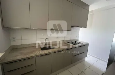 Apartamento com 3 quartos para alugar no Jardim Karaíba, Uberlândia 