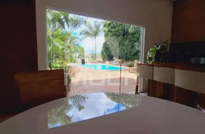 Casa com 3 quartos à venda no Mansões Aeroporto, Uberlândia 