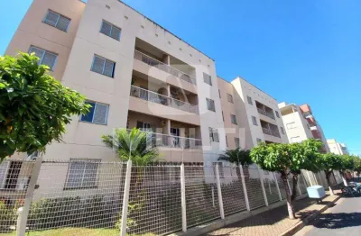 Apartamento com 3 quartos para alugar no Santa Mônica, Uberlândia 