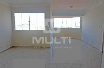 Apartamento com 3 quartos para alugar no Santa Mônica, Uberlândia 