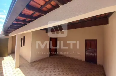 Casa com 3 quartos para alugar na Cidade Jardim, Uberlândia 