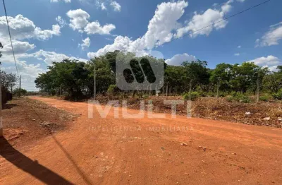 Chácara / sítio com 1 quarto à venda no Chácaras Uirapuru, Uberlândia 