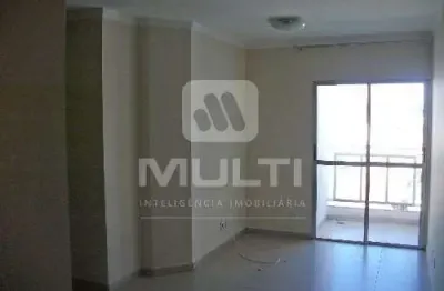 Apartamento com 3 quartos para alugar no Copacabana, Uberlândia 