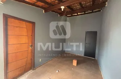 Casa com 3 quartos à venda no Santa Mônica, Uberlândia 