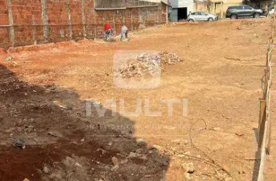 Terreno à venda no Santa Mônica, Uberlândia 